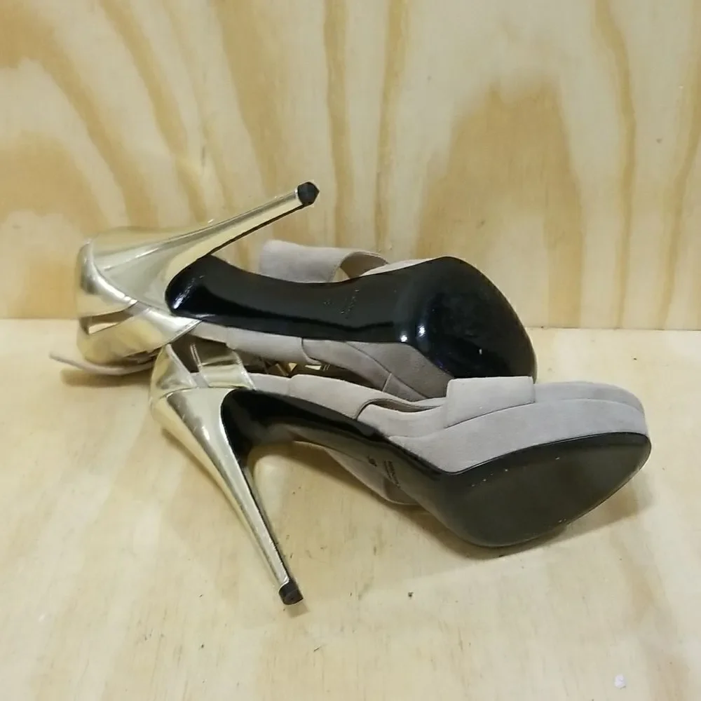 Burak Uyan Strapped Heeled Sandals/Shoes Wmn's sz 7 1/2 ( EU 38) Made in Italy